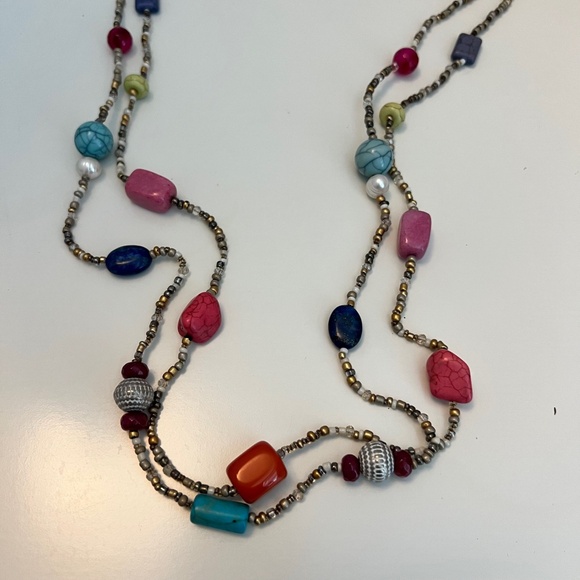Chico’s Colorful Mixed Bead 17" necklace w Gold Tone Clasp Closure - Picture 1 of 3